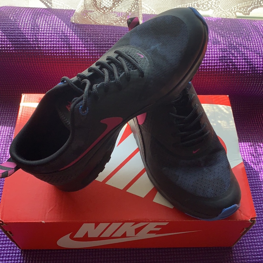 Nike Air Max Thea Print, Size 6.5 Womens